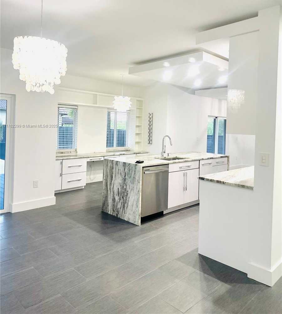Small Image of 15684 SOUTH WEST 9TH TER, Miami Number 11