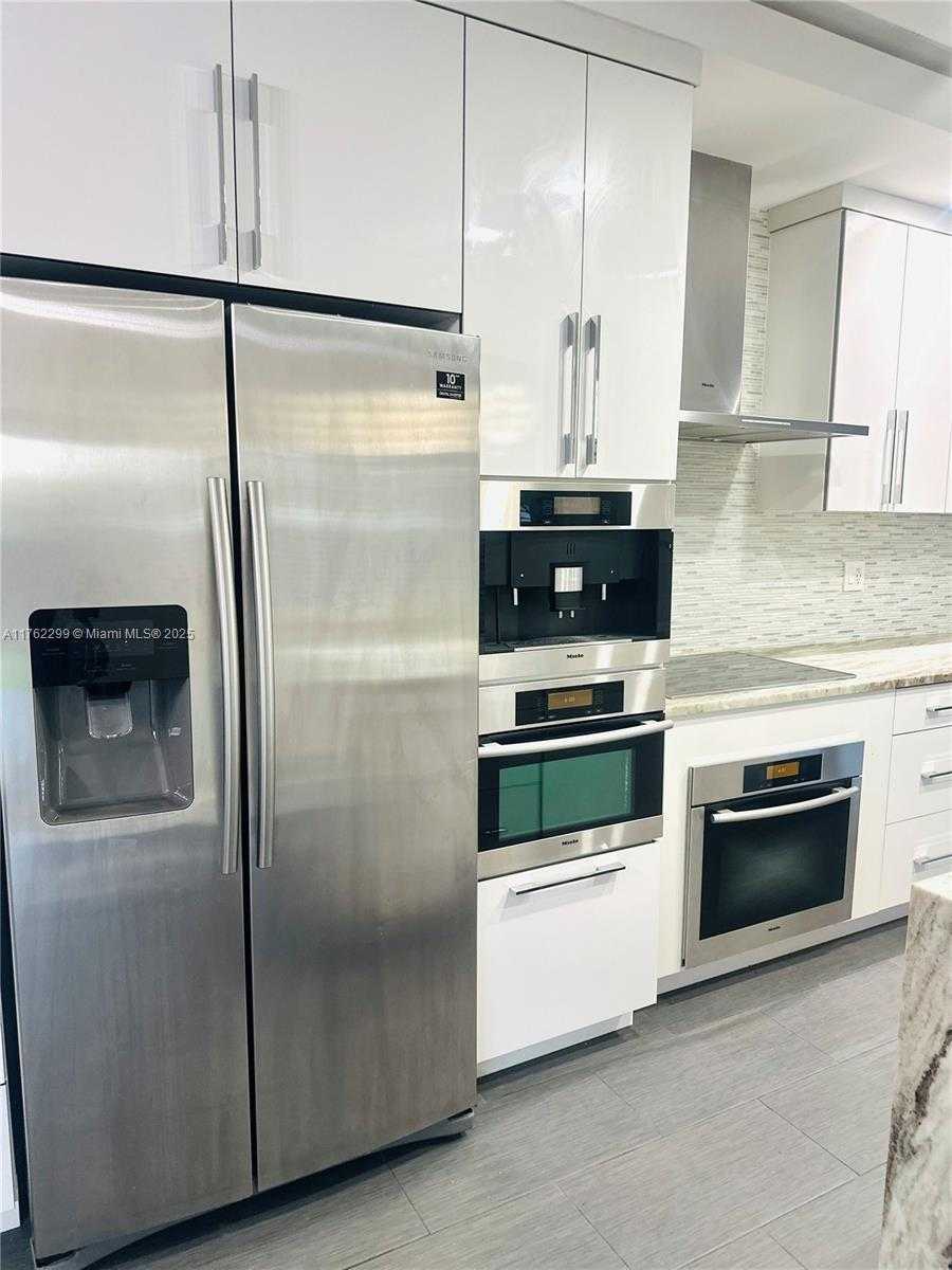 Small Image of 15684 SOUTH WEST 9TH TER, Miami Number 12