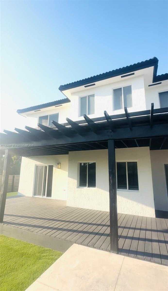 Small Image of 15684 SOUTH WEST 9TH TER, Miami Number 23