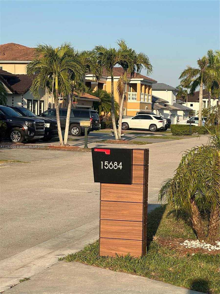 Small Image of 15684 SOUTH WEST 9TH TER, Miami Number 6