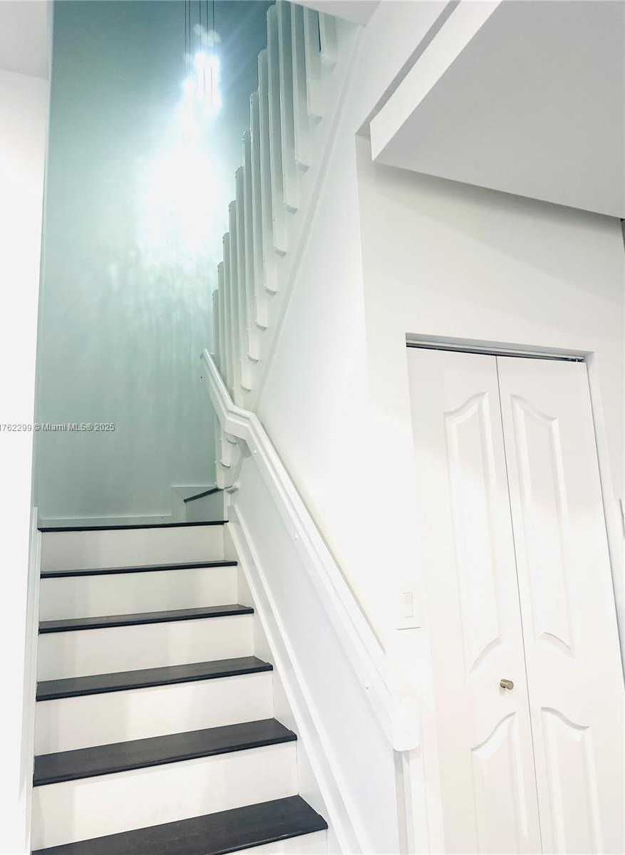 Small Image of 15684 SOUTH WEST 9TH TER, Miami Number 9