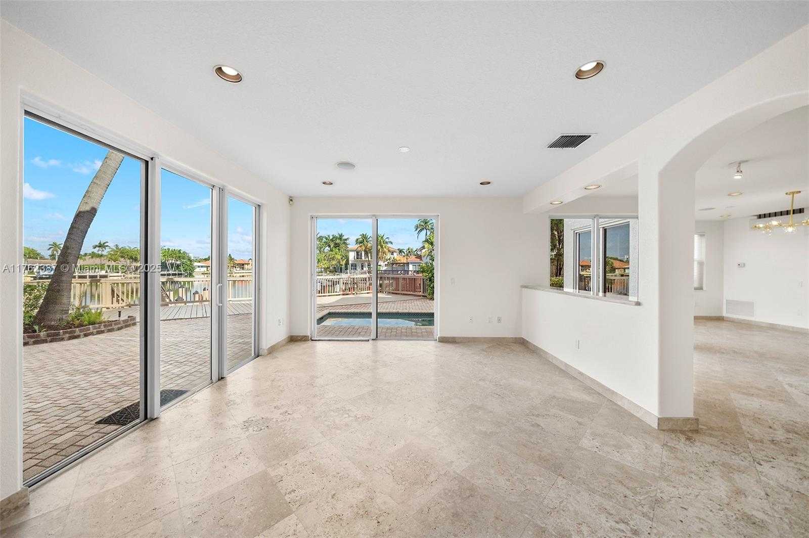 Small Image of 1500 SHORELINE WAY, Hollywood Number 25