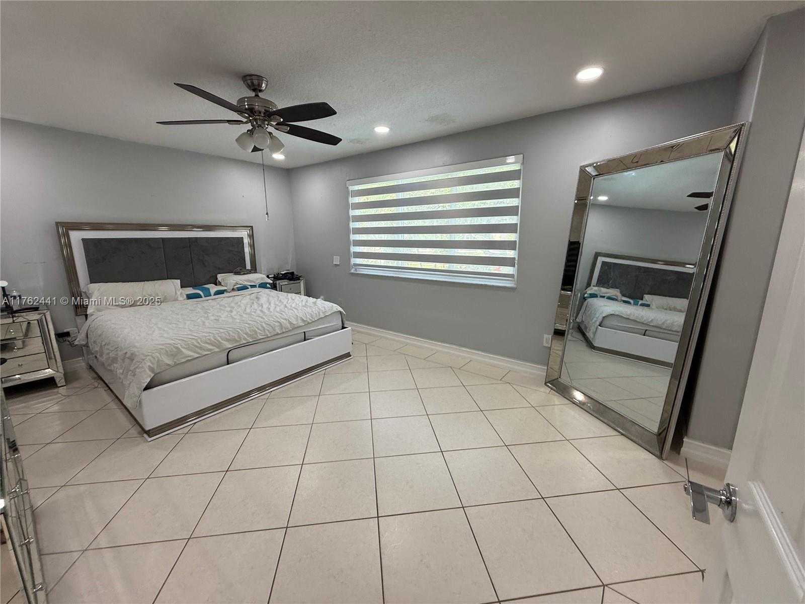 Small Image of 8771 NORTH WEST 153RD TER, Miami Lakes Number 11