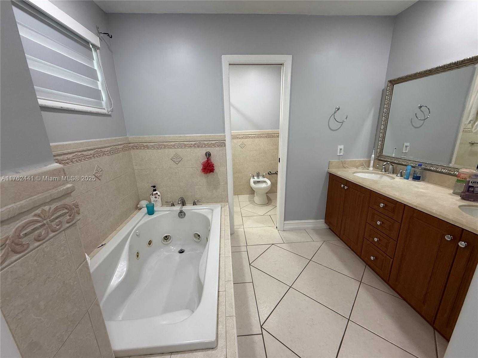 Small Image of 8771 NORTH WEST 153RD TER, Miami Lakes Number 12