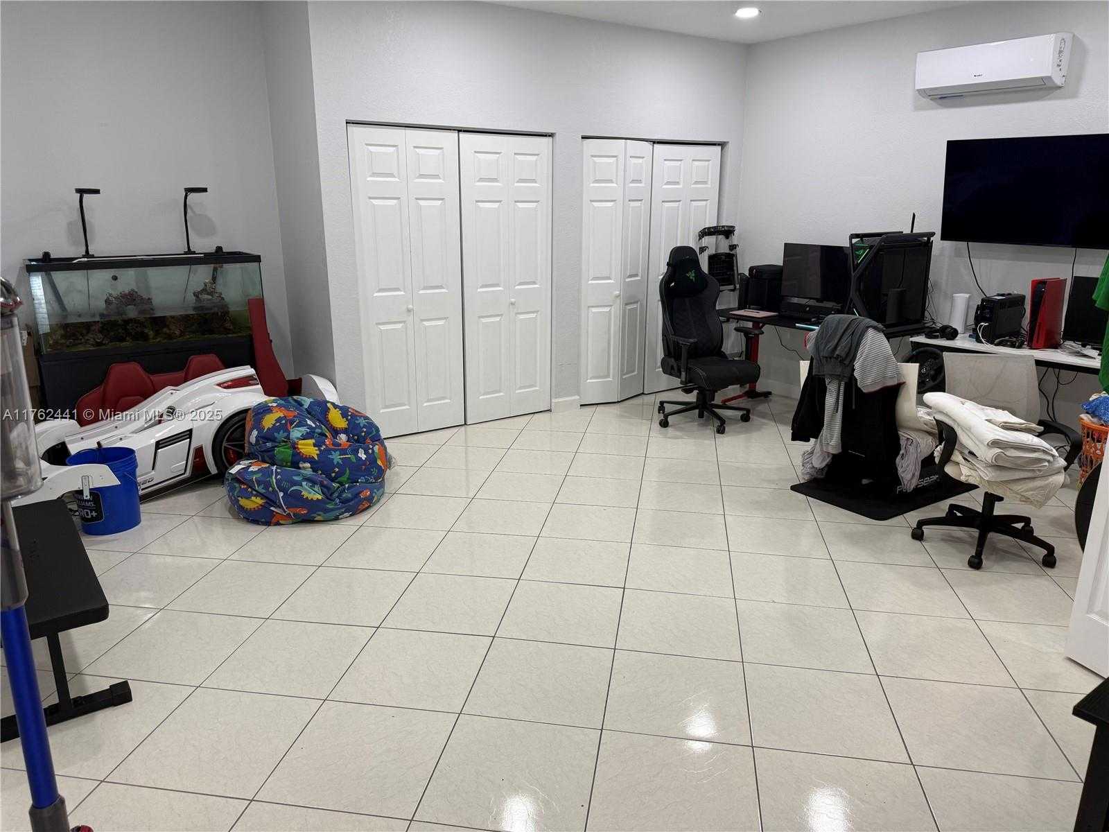 Small Image of 8771 NORTH WEST 153RD TER, Miami Lakes Number 15