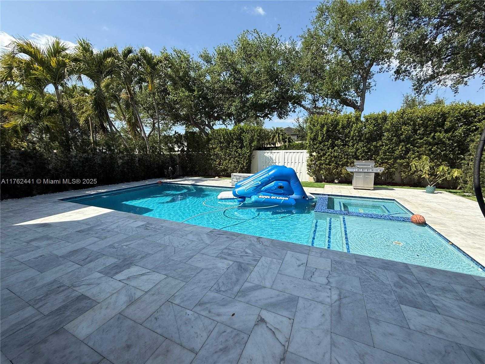 Small Image of 8771 NORTH WEST 153RD TER, Miami Lakes Number 18
