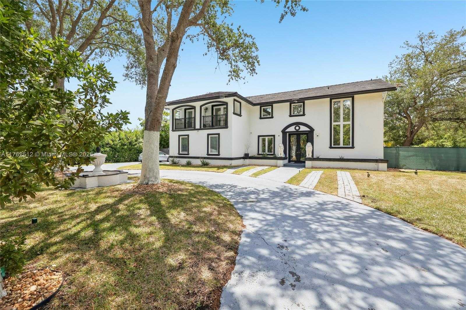 Small Image of 7830 SOUTH WEST 120TH ST, Pinecrest Number 3