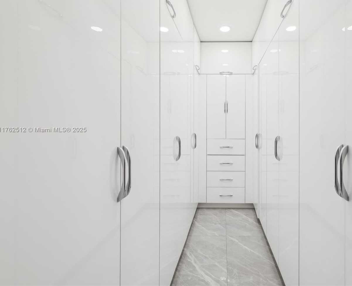 Small Image of 7830 SOUTH WEST 120TH ST, Pinecrest Number 30