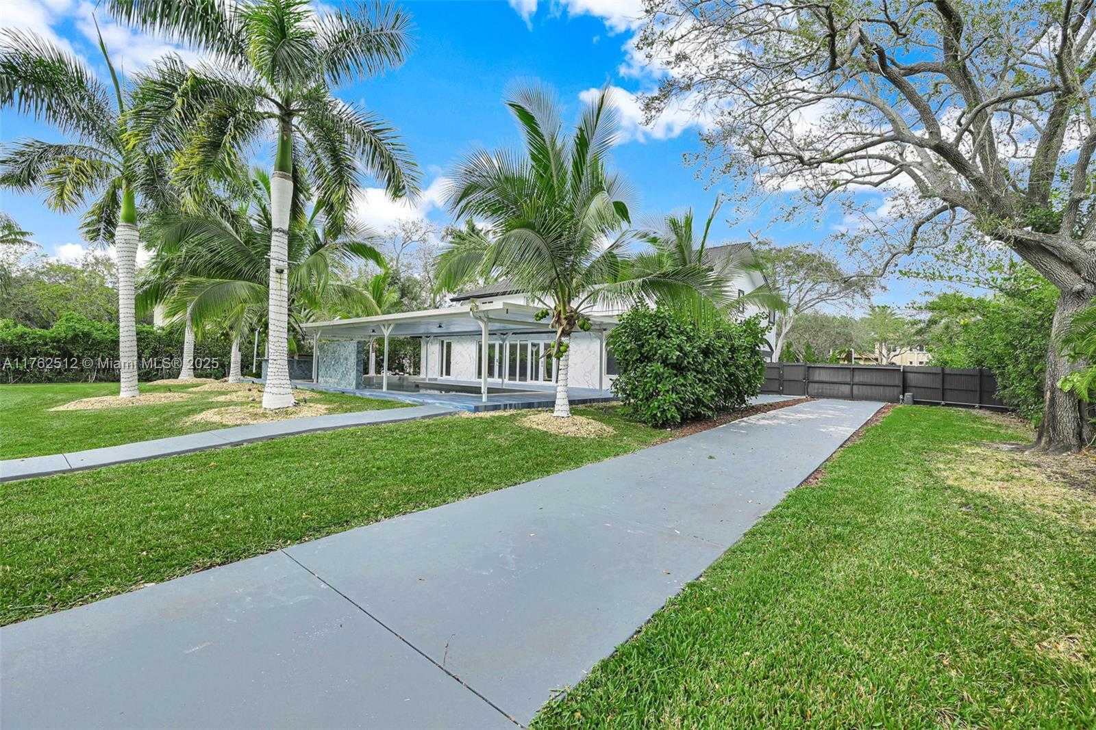 Small Image of 7830 SOUTH WEST 120TH ST, Pinecrest Number 67