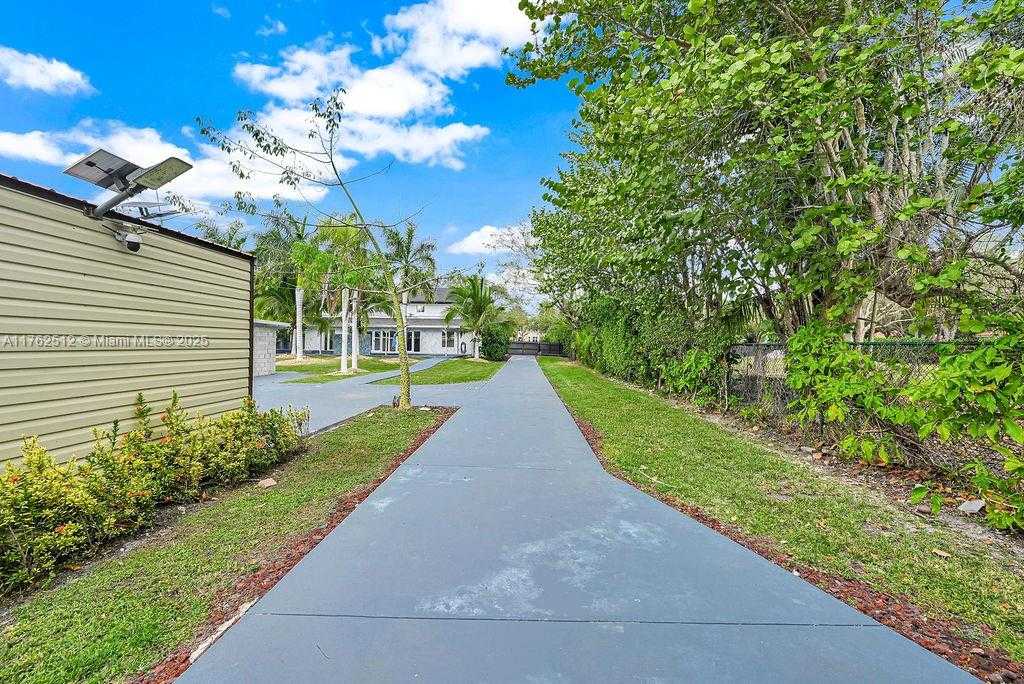 Small Image of 7830 SOUTH WEST 120TH ST, Pinecrest Number 71