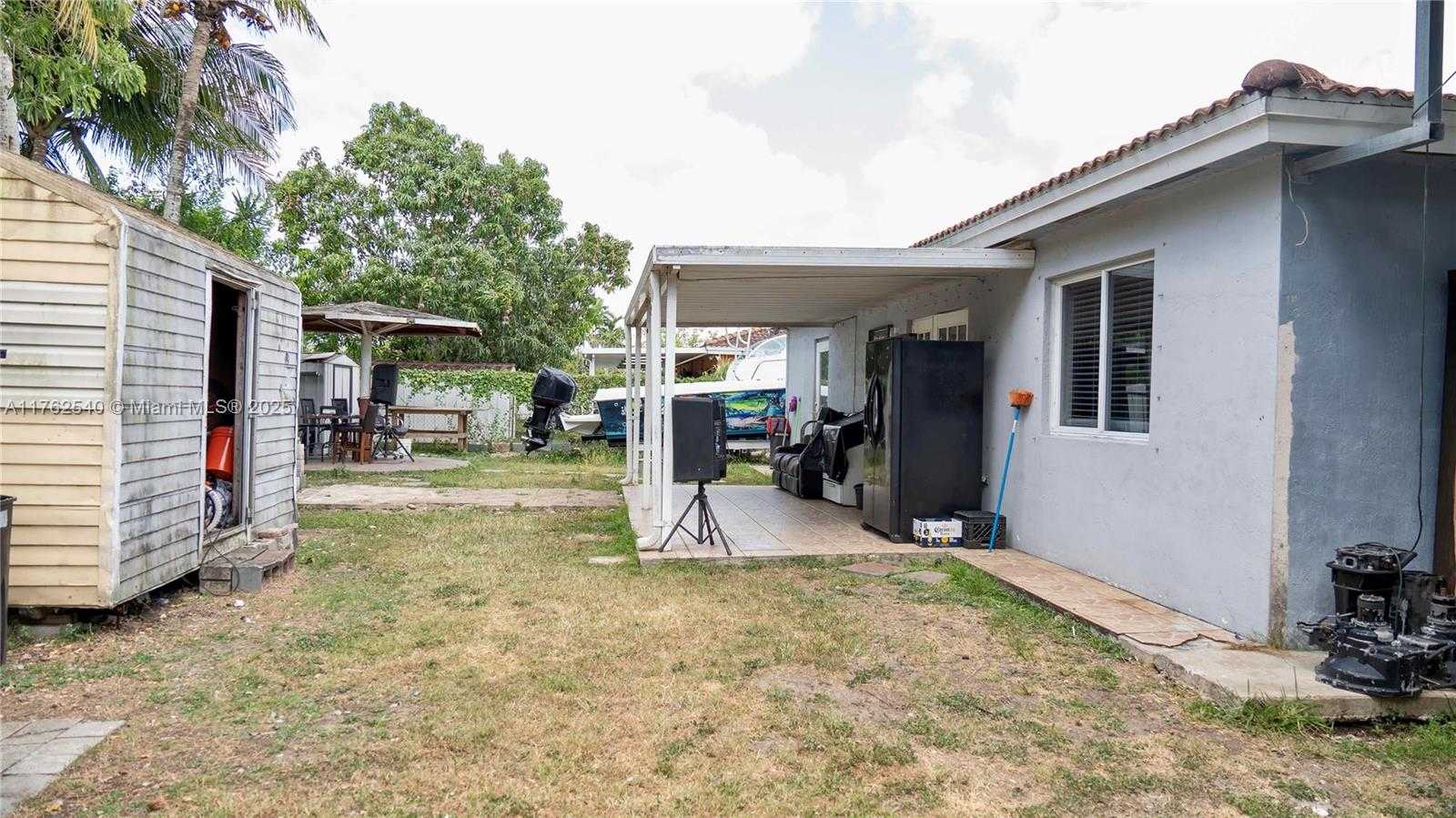 Small Image of 13424 SOUTH WEST 257TH TER, Homestead Number 3
