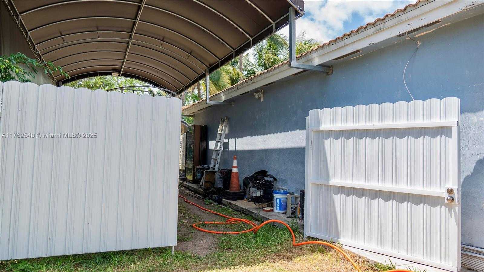 Small Image of 13424 SOUTH WEST 257TH TER, Homestead Number 5