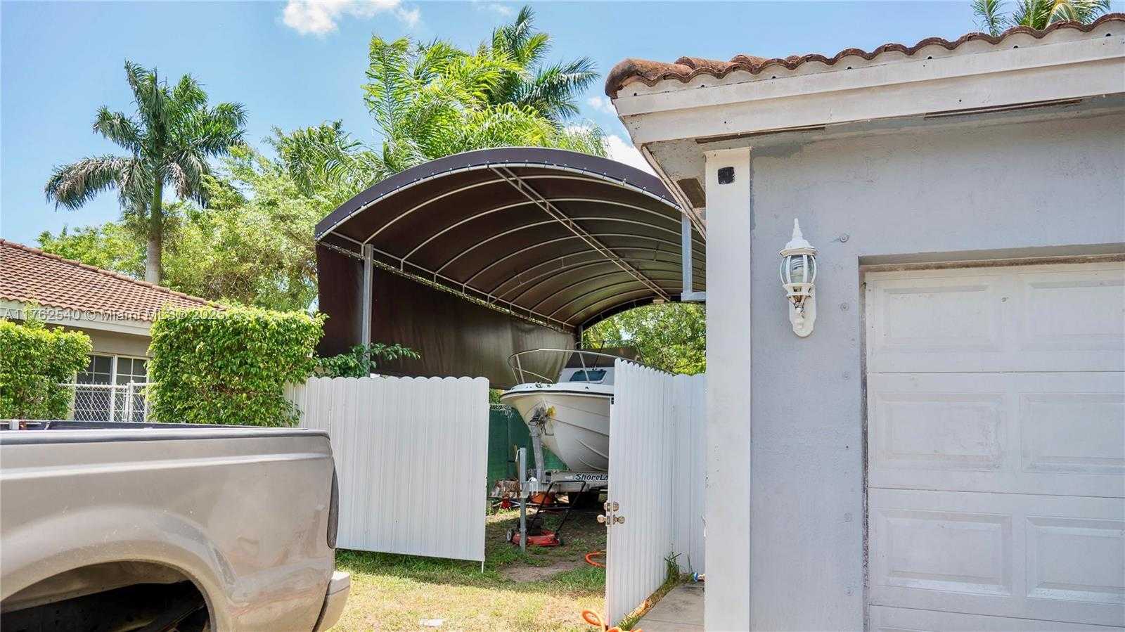 Small Image of 13424 SOUTH WEST 257TH TER, Homestead Number 7