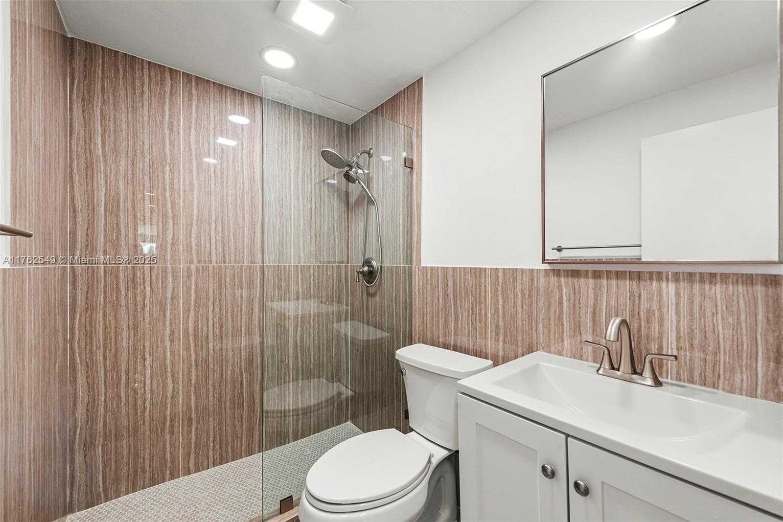 Small Image of 1690 DAYTONIA RD, Miami Beach Number 23