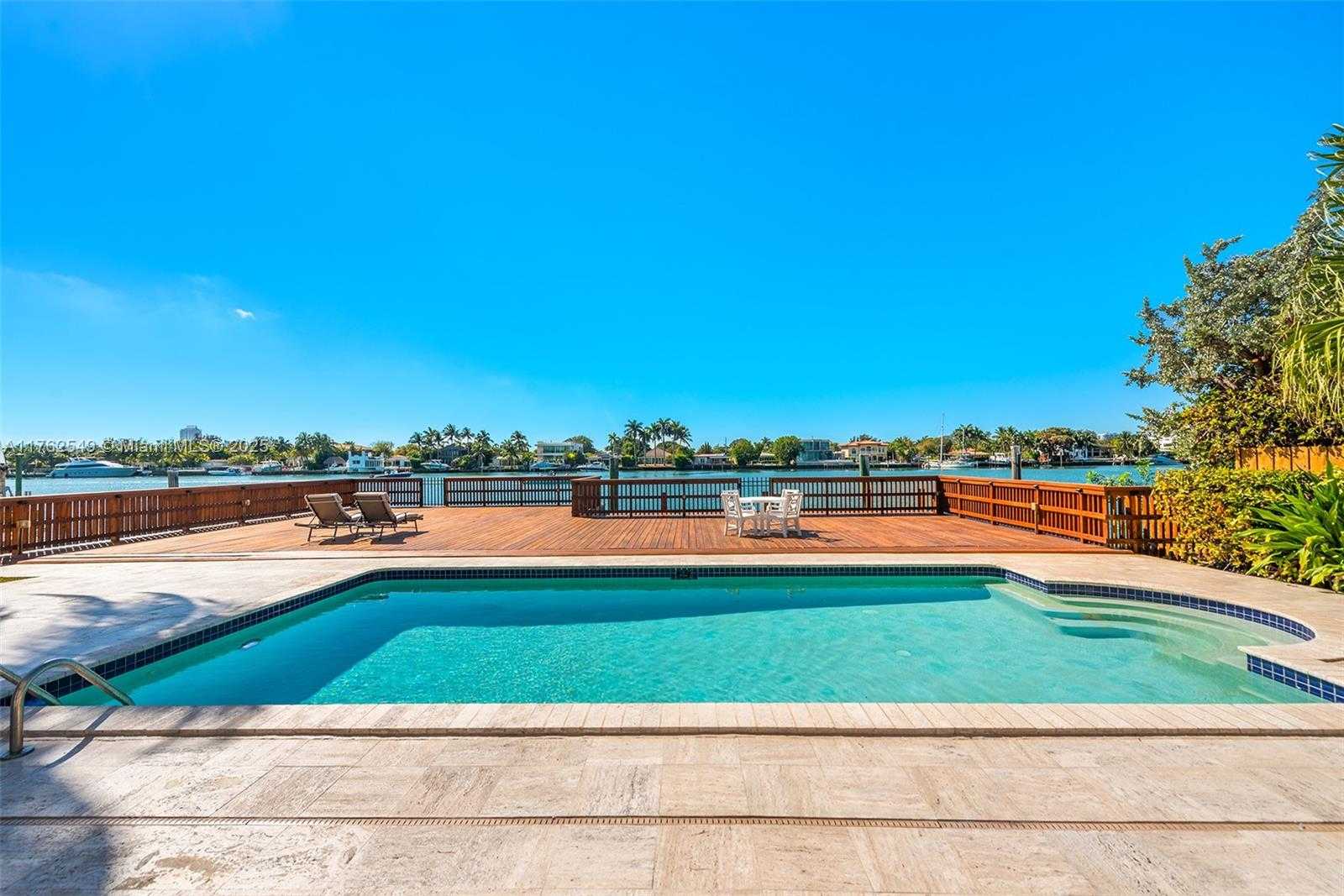 Small Image of 1690 DAYTONIA RD, Miami Beach Number 33