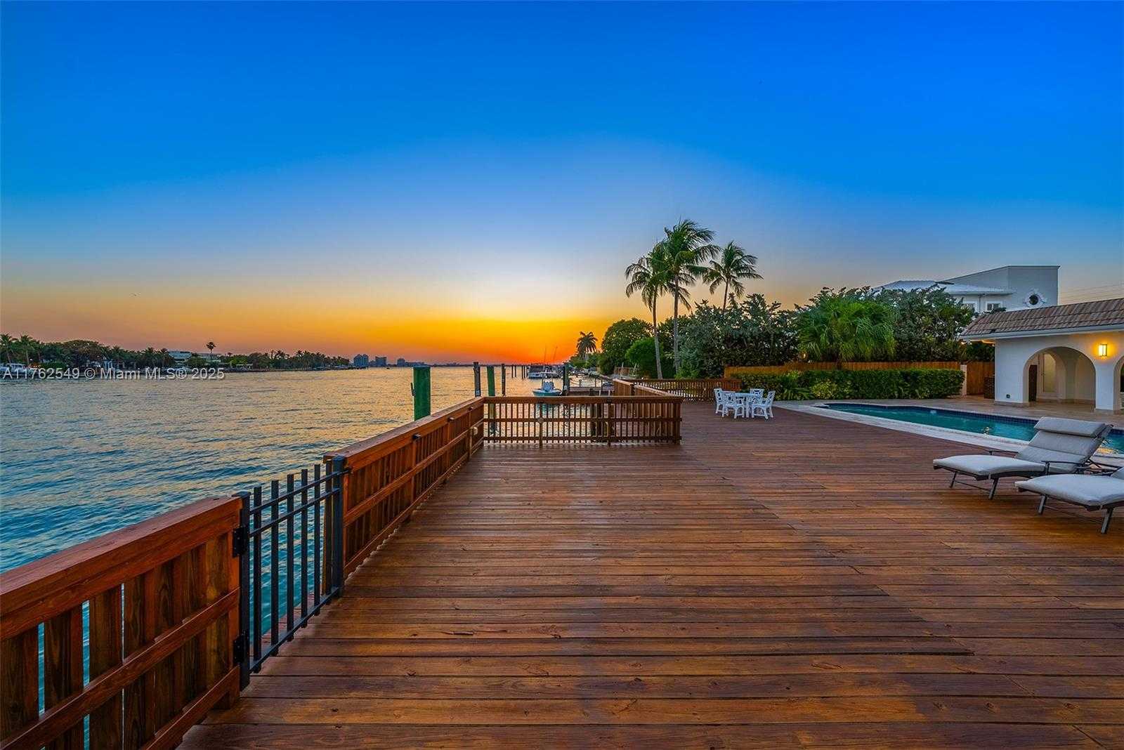 Small Image of 1690 DAYTONIA RD, Miami Beach Number 7