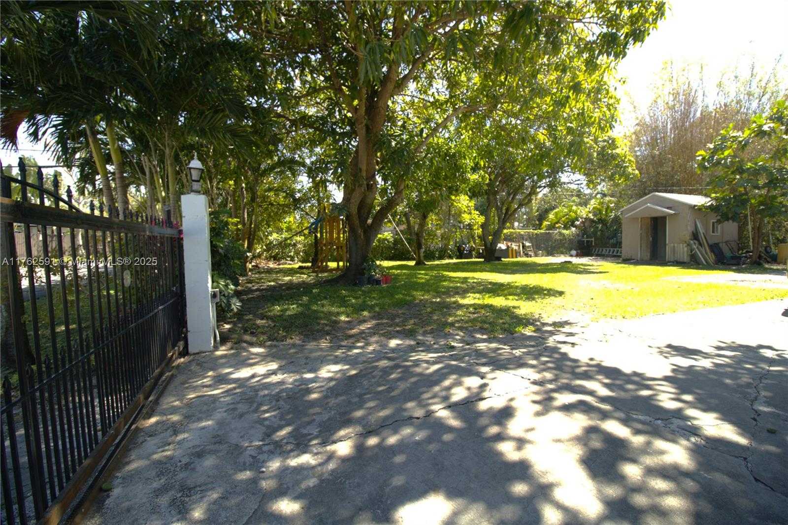 Small Image of 1142 NORTH WEST 2ND AVE, Fort Lauderdale Number 16