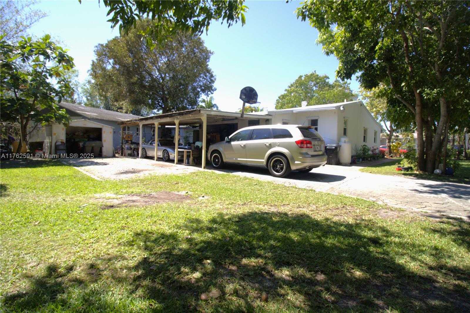 Small Image of 1142 NORTH WEST 2ND AVE, Fort Lauderdale Number 4