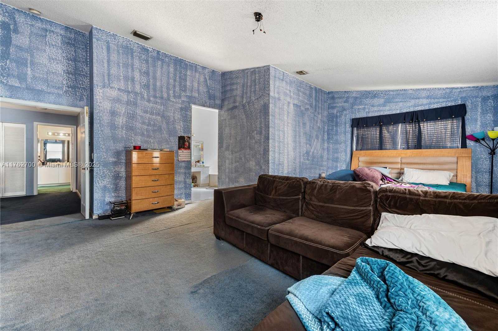 Small Image of 1560 NORTH WEST 159TH AVE, Pembroke Pines Number 12