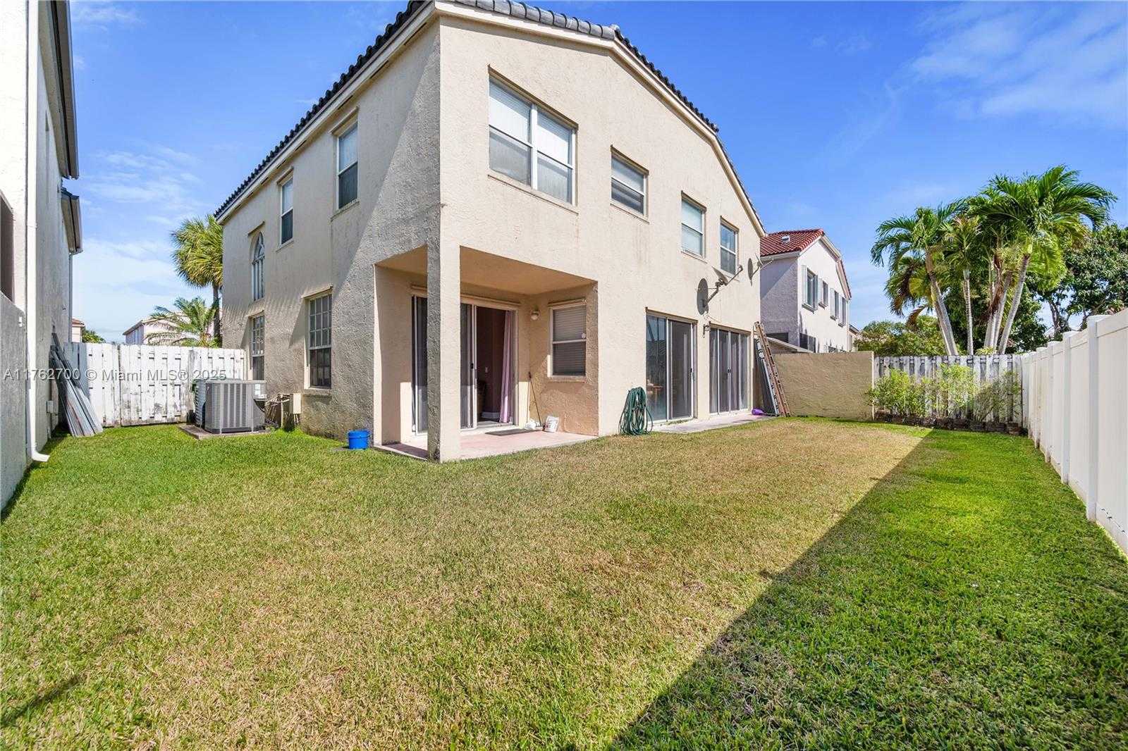 Small Image of 1560 NORTH WEST 159TH AVE, Pembroke Pines Number 29