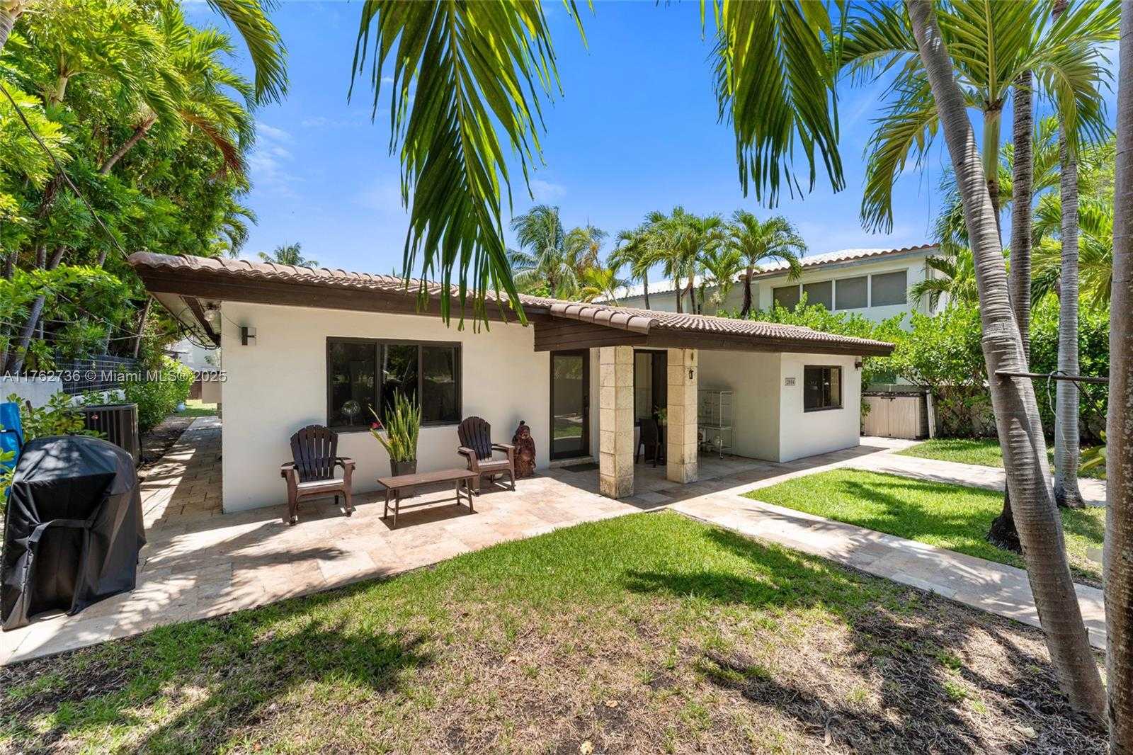 Small Image of 2054 ALTON RD, Miami Beach Number 2