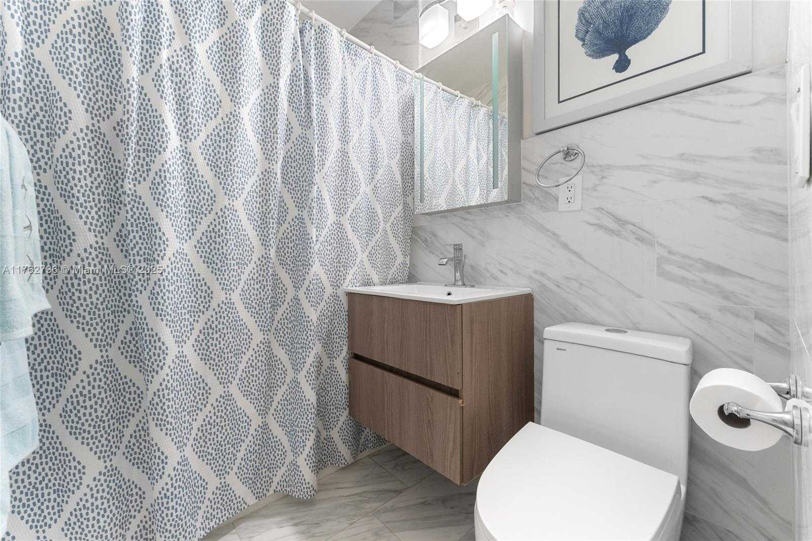 Small Image of 2054 ALTON RD, Miami Beach Number 32