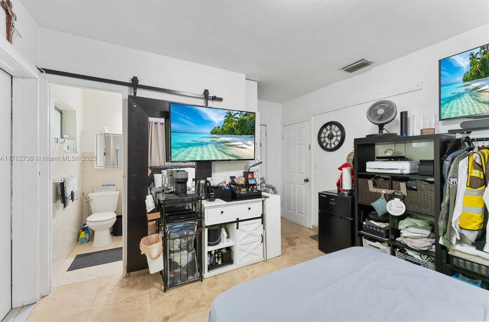 Small Image of 2054 ALTON RD, Miami Beach Number 36