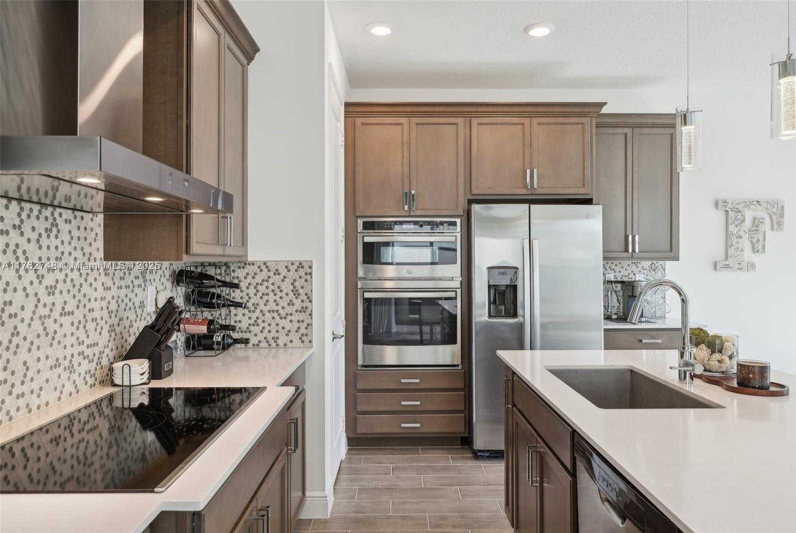 Small Image of 4204 VELEIROS AVE, Deerfield Beach Number 15