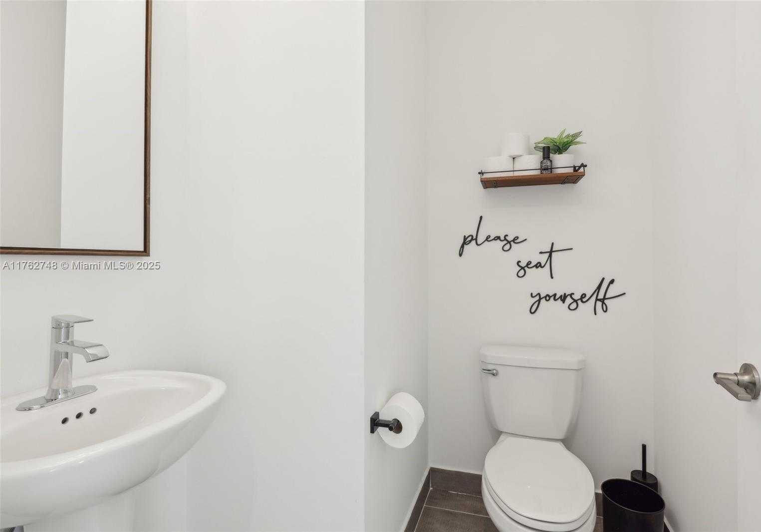 Small Image of 4204 VELEIROS AVE, Deerfield Beach Number 20
