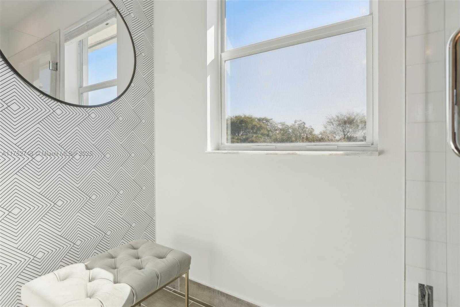 Small Image of 4204 VELEIROS AVE, Deerfield Beach Number 27