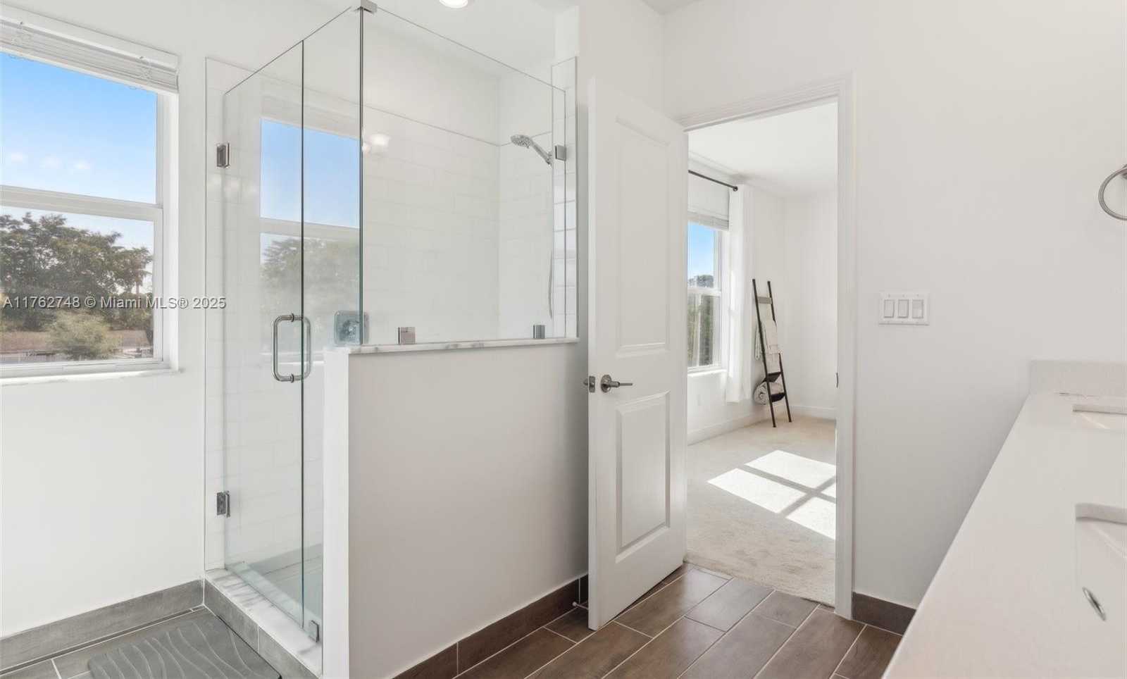 Small Image of 4204 VELEIROS AVE, Deerfield Beach Number 28