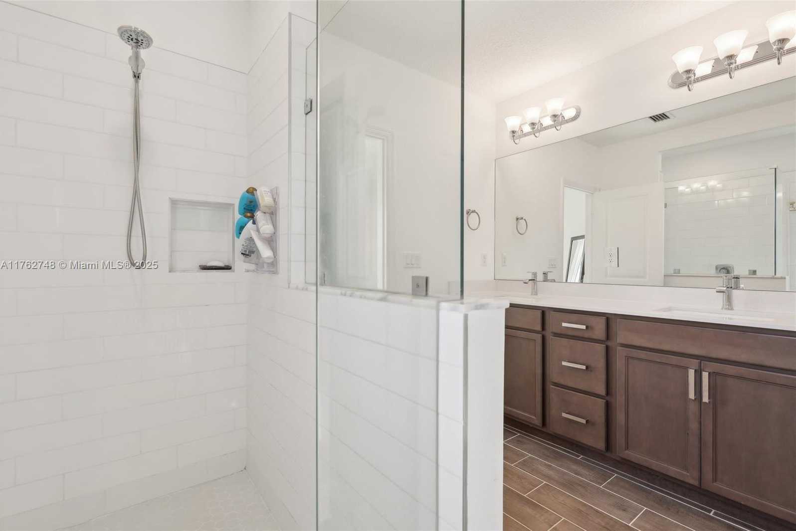 Small Image of 4204 VELEIROS AVE, Deerfield Beach Number 29