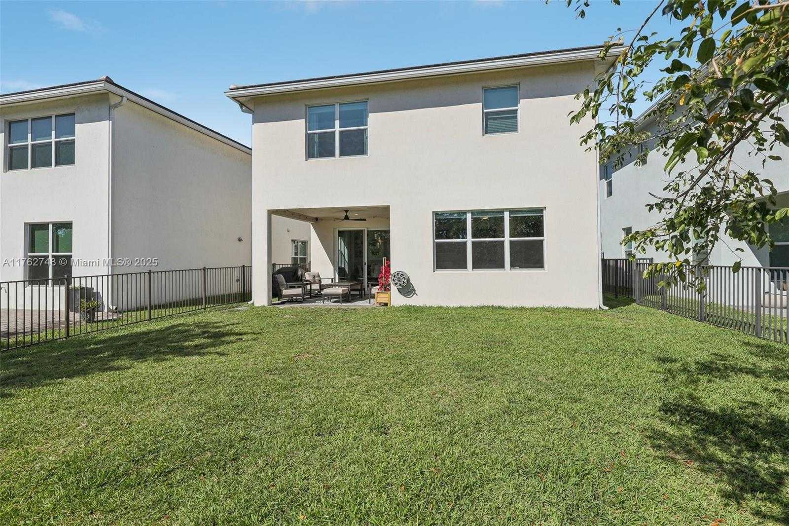 Small Image of 4204 VELEIROS AVE, Deerfield Beach Number 44