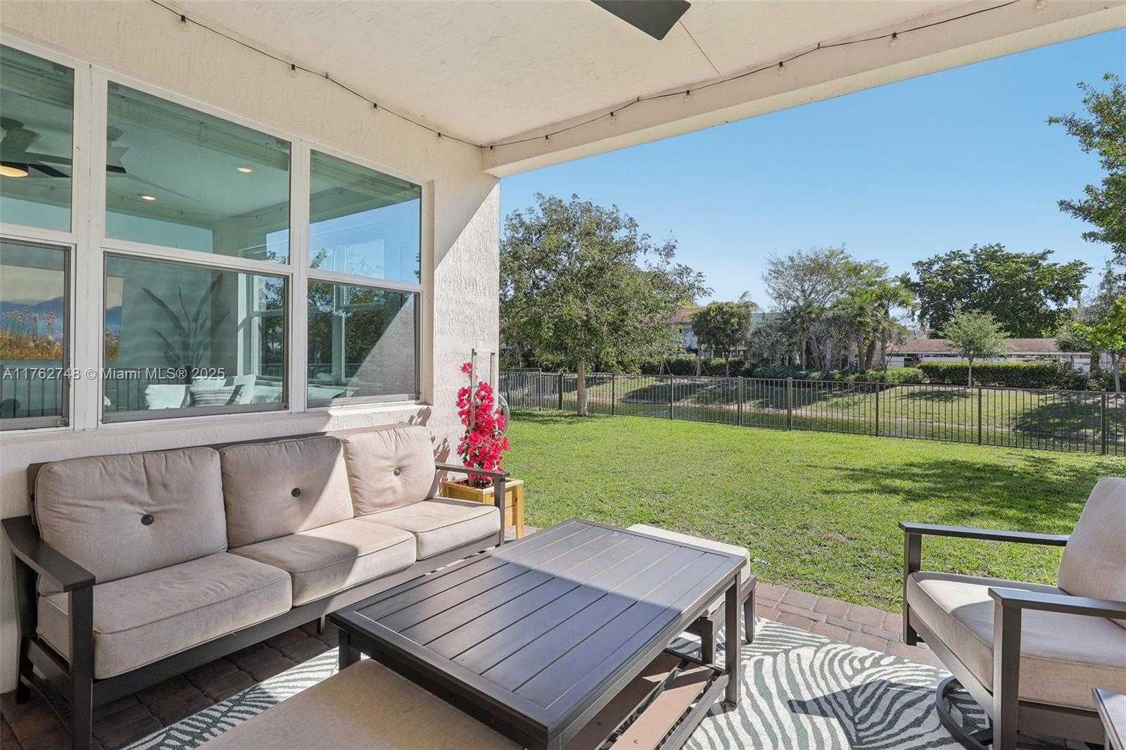 Small Image of 4204 VELEIROS AVE, Deerfield Beach Number 46