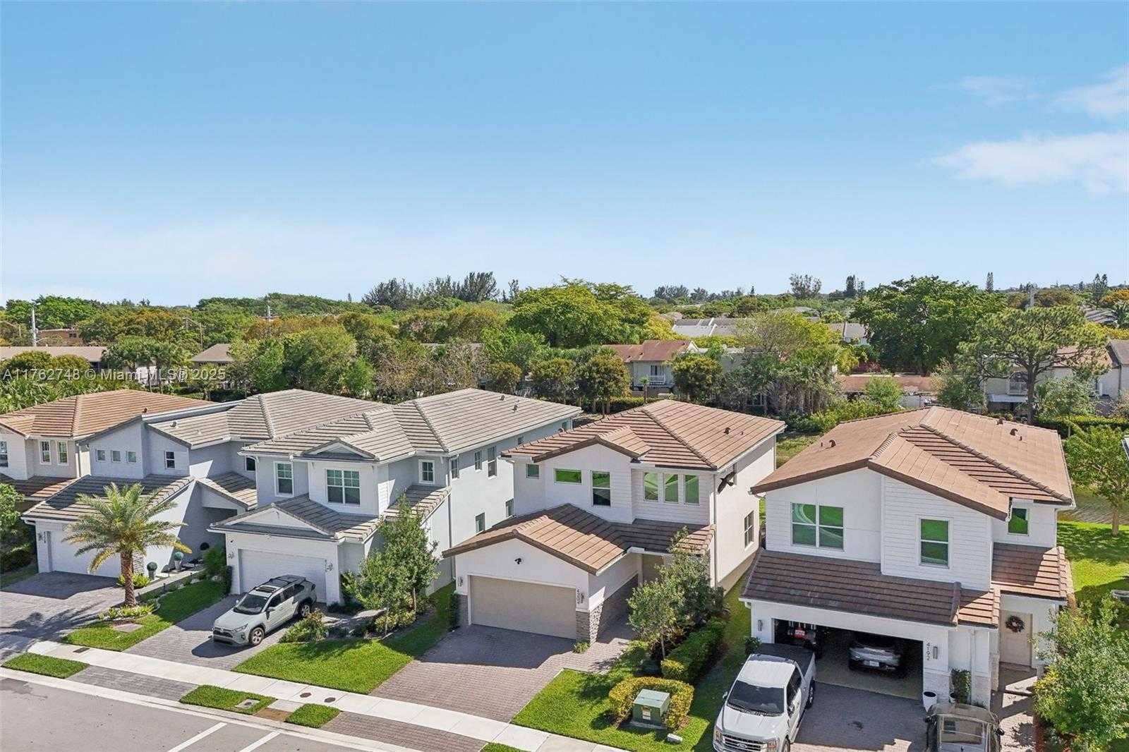 Small Image of 4204 VELEIROS AVE, Deerfield Beach Number 51