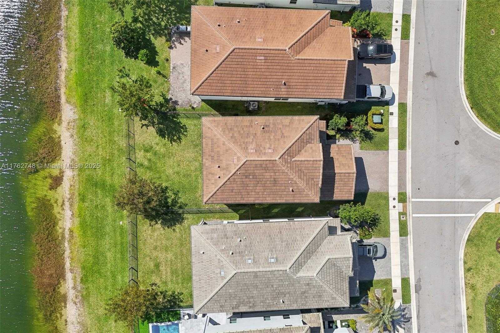 Small Image of 4204 VELEIROS AVE, Deerfield Beach Number 52