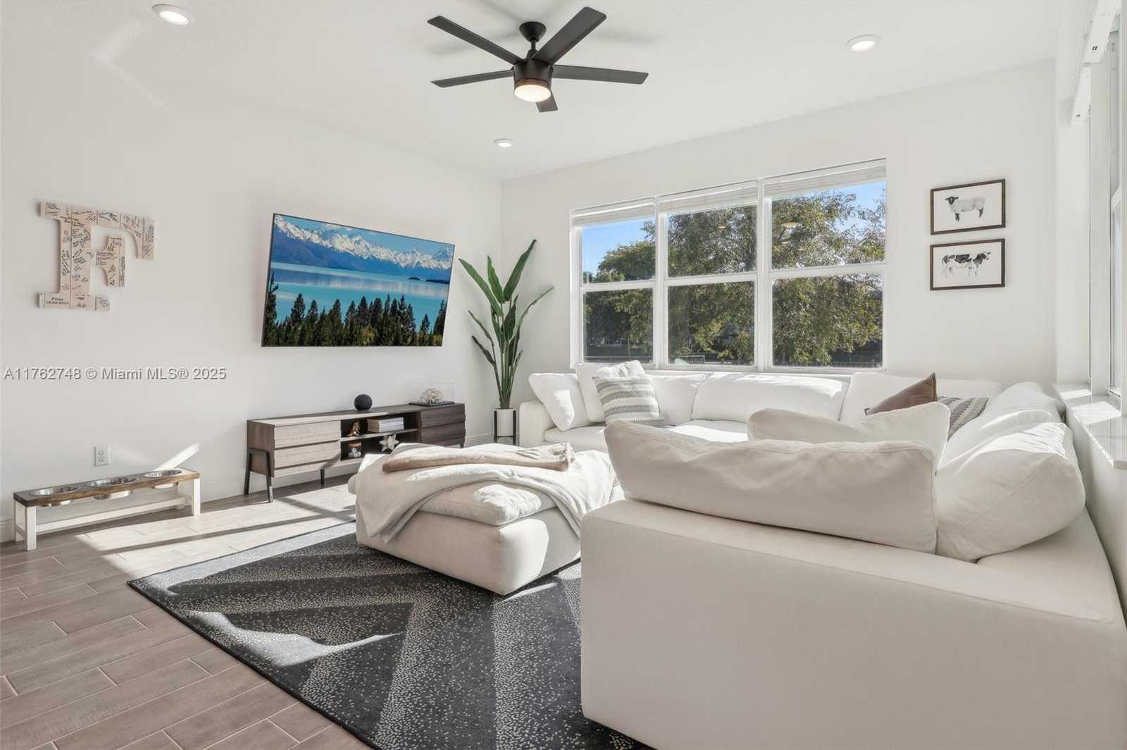Small Image of 4204 VELEIROS AVE, Deerfield Beach Number 6