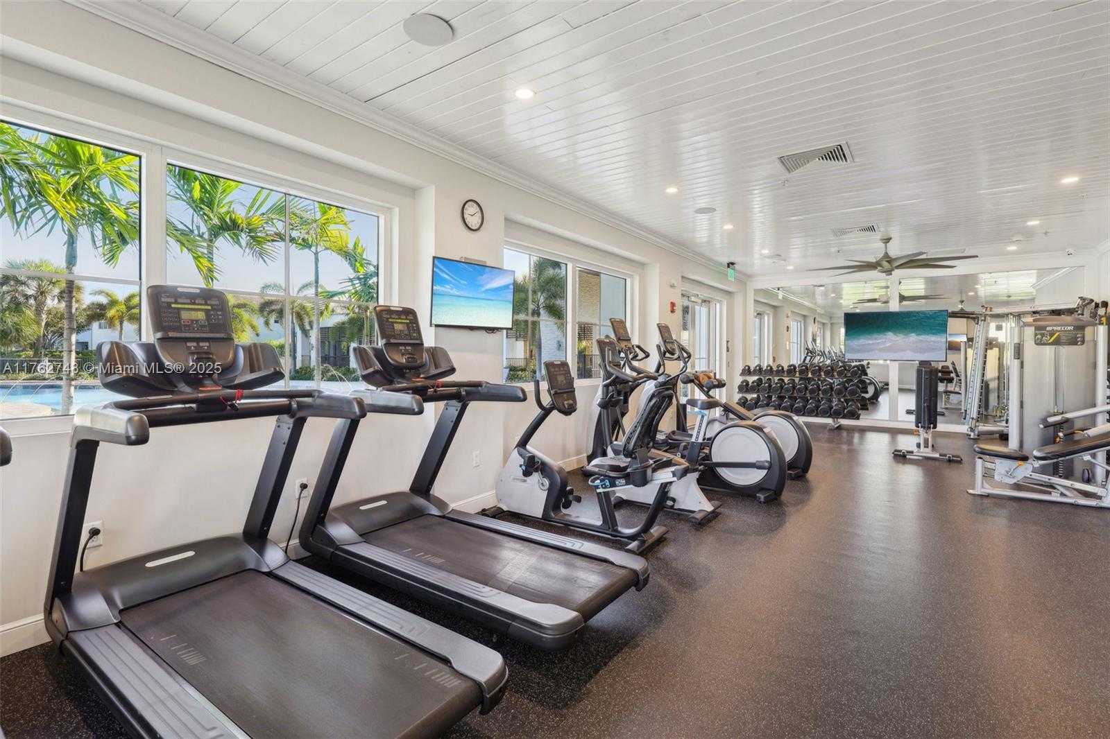 Small Image of 4204 VELEIROS AVE, Deerfield Beach Number 64