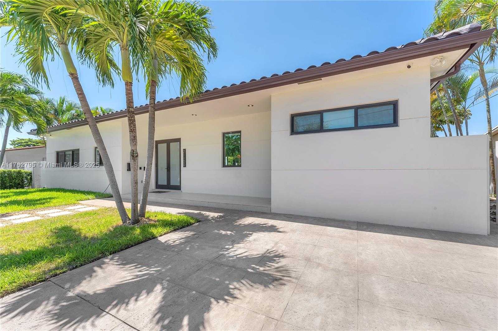 Small Image of 21100 NORTH EAST 25TH CT, Miami Number 14