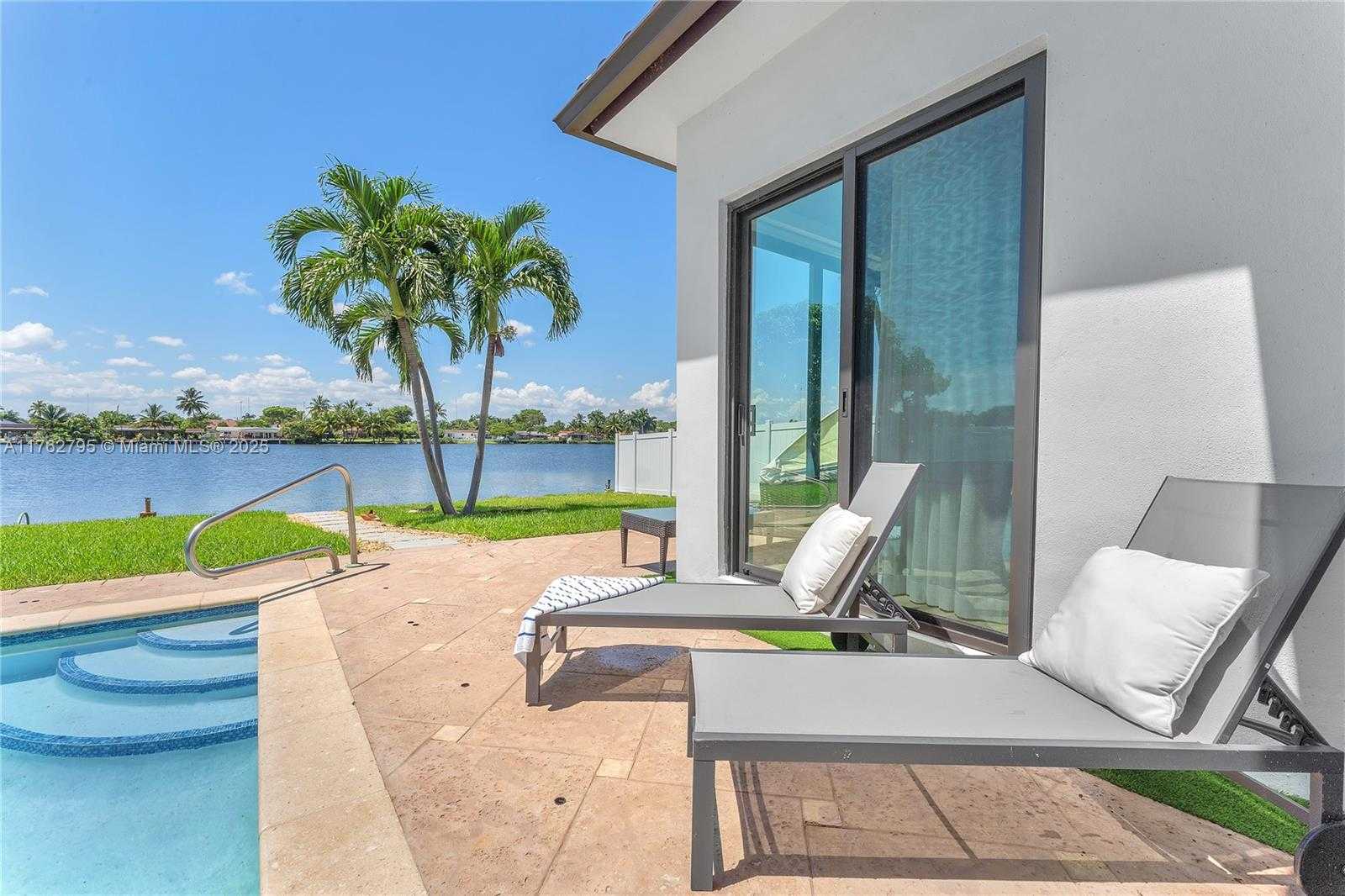 Small Image of 21100 NORTH EAST 25TH CT, Miami Number 16