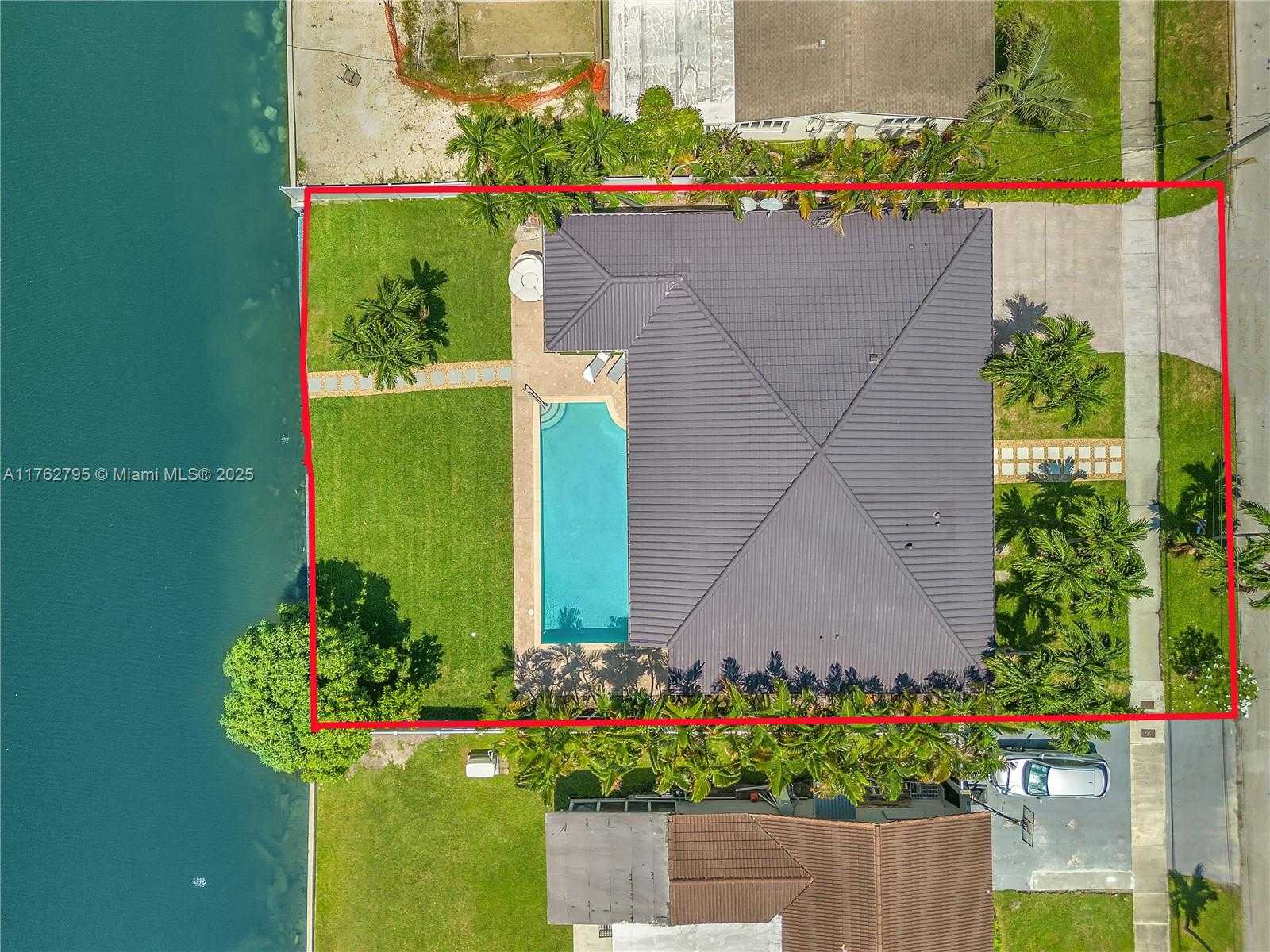 Small Image of 21100 NORTH EAST 25TH CT, Miami Number 17
