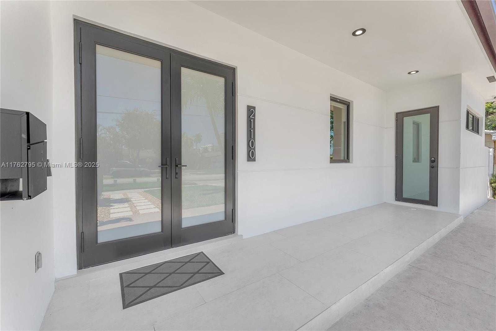 Small Image of 21100 NORTH EAST 25TH CT, Miami Number 20