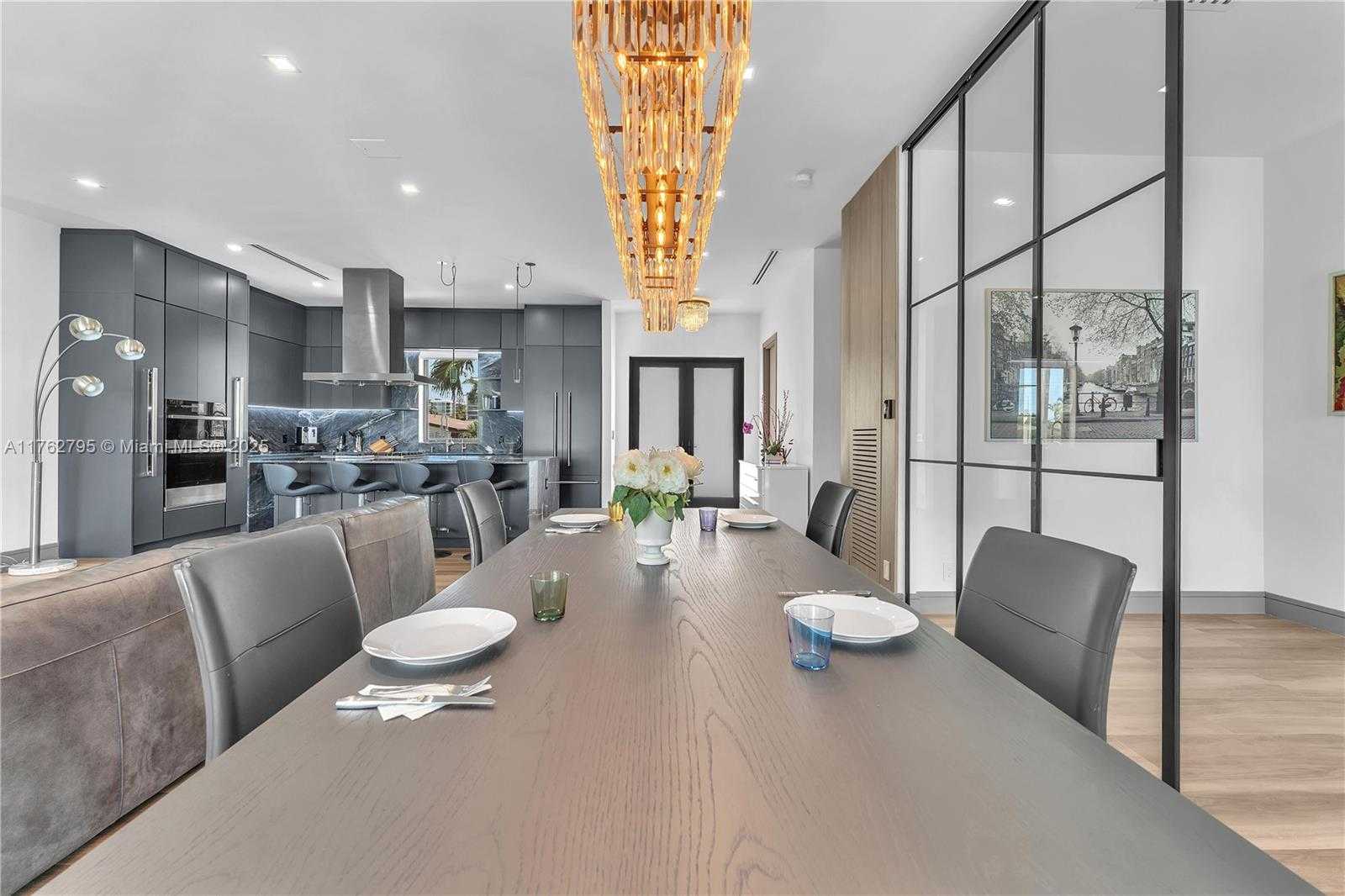 Small Image of 21100 NORTH EAST 25TH CT, Miami Number 29