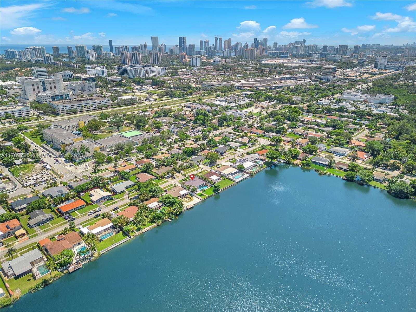 Small Image of 21100 NORTH EAST 25TH CT, Miami Number 4