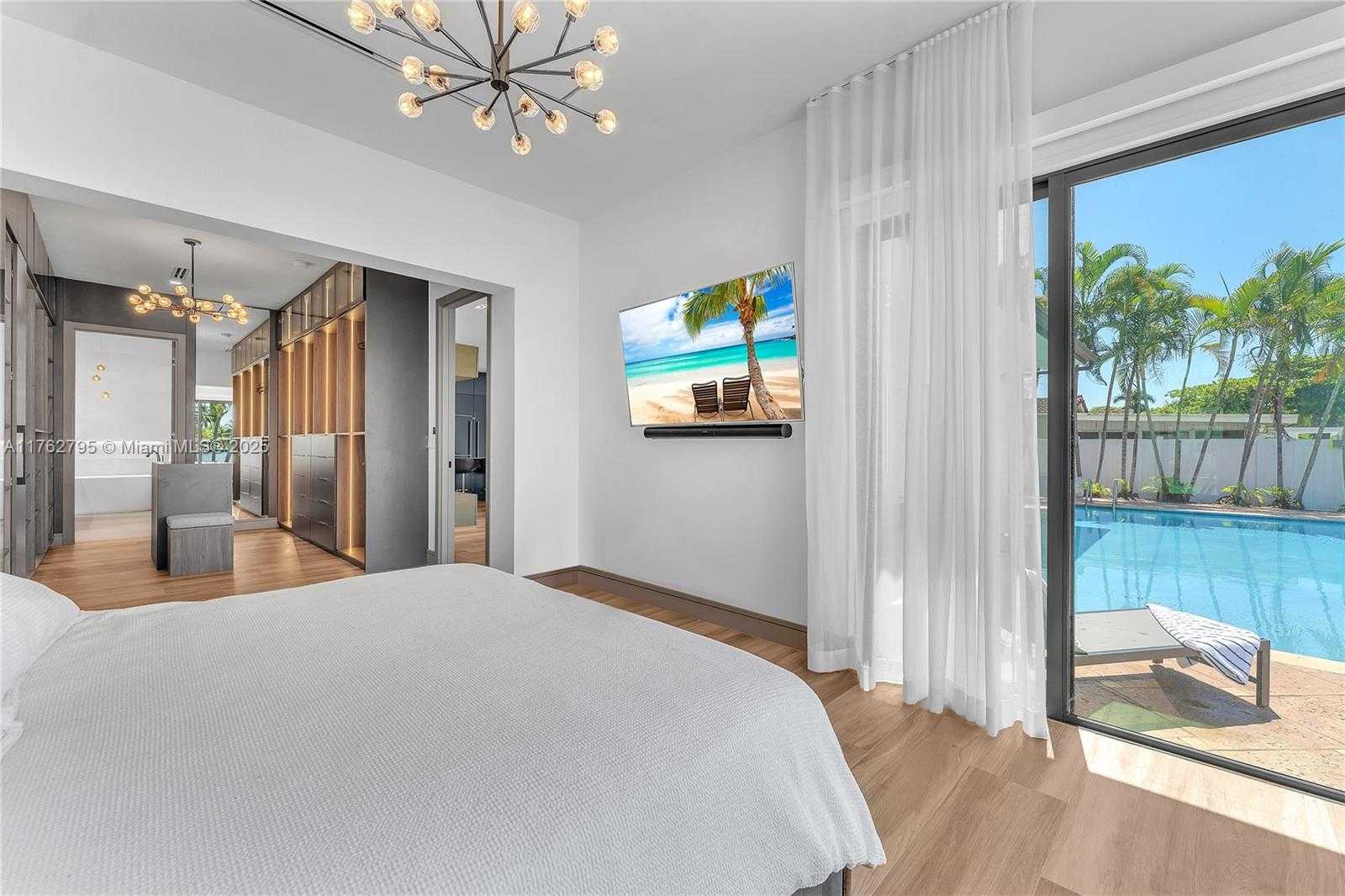 Small Image of 21100 NORTH EAST 25TH CT, Miami Number 45