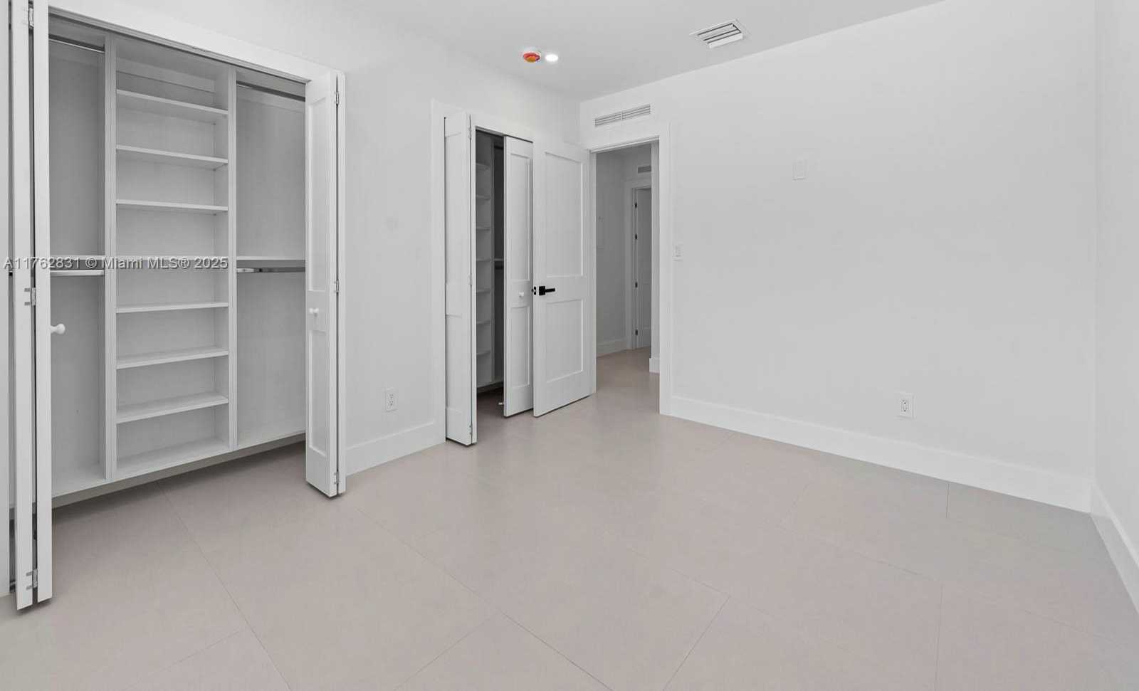 Small Image of 16610 SOUTH WEST 82ND CT, Palmetto Bay Number 14