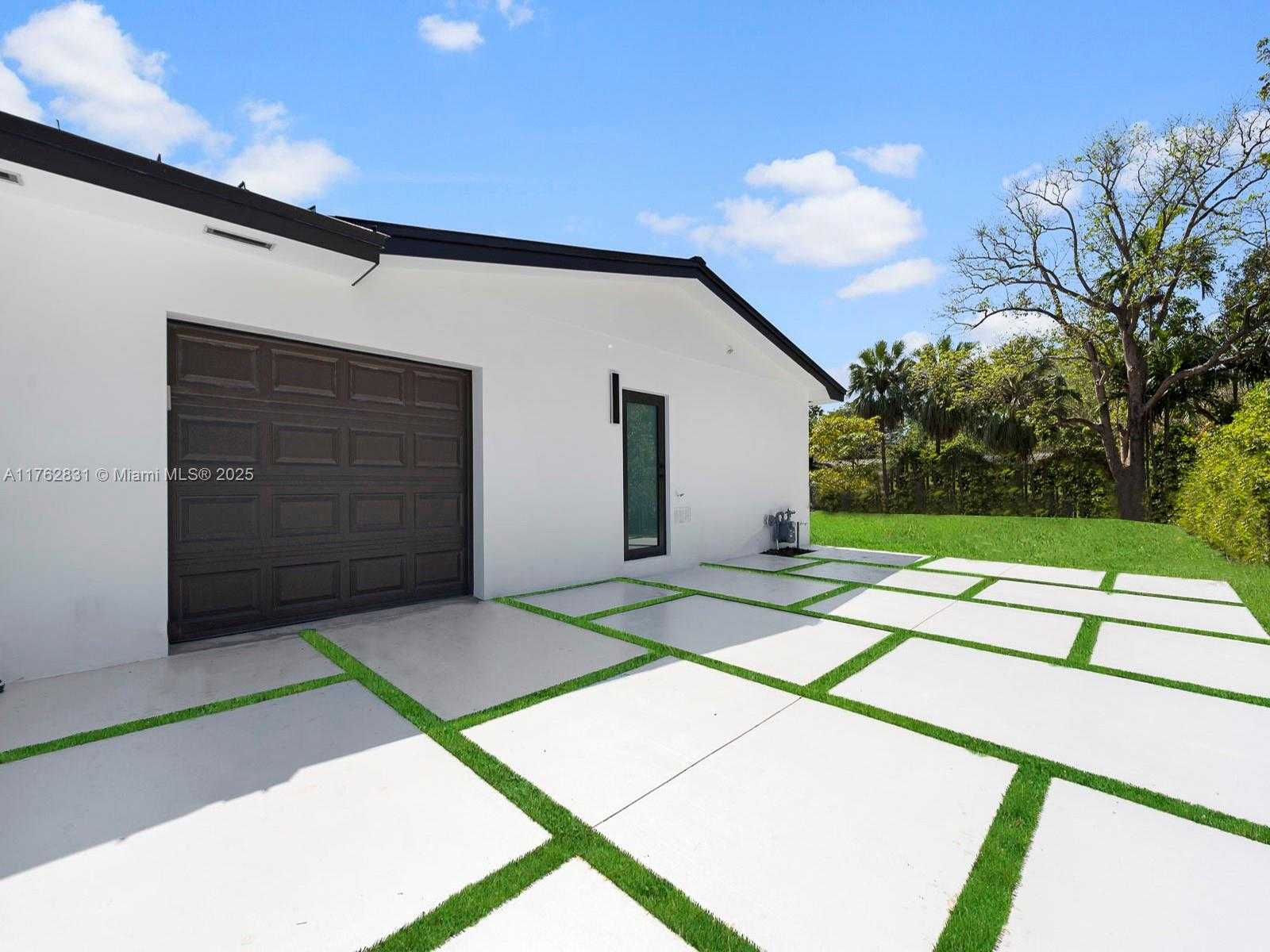 Small Image of 16610 SOUTH WEST 82ND CT, Palmetto Bay Number 23