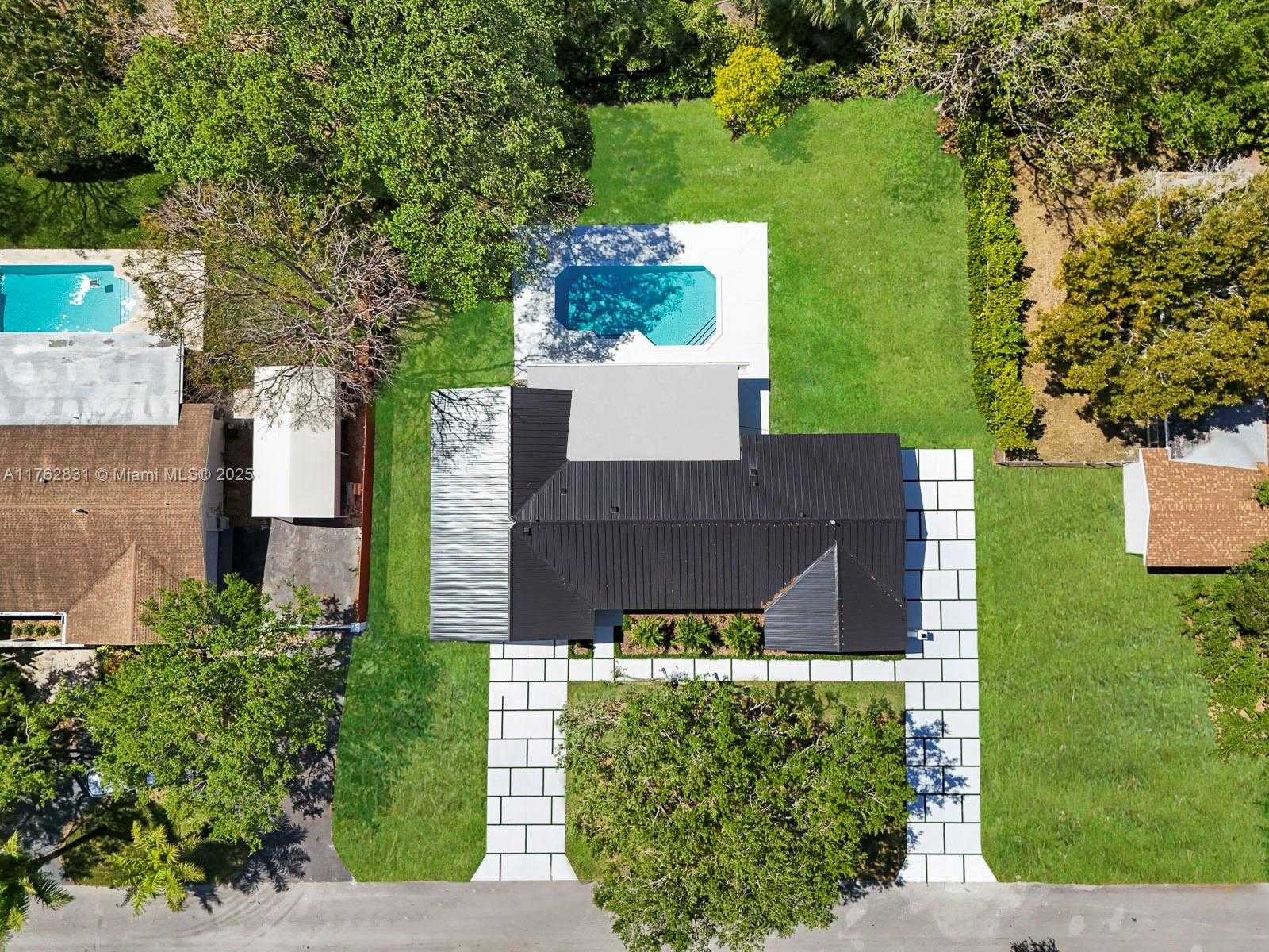 Small Image of 16610 SOUTH WEST 82ND CT, Palmetto Bay Number 30