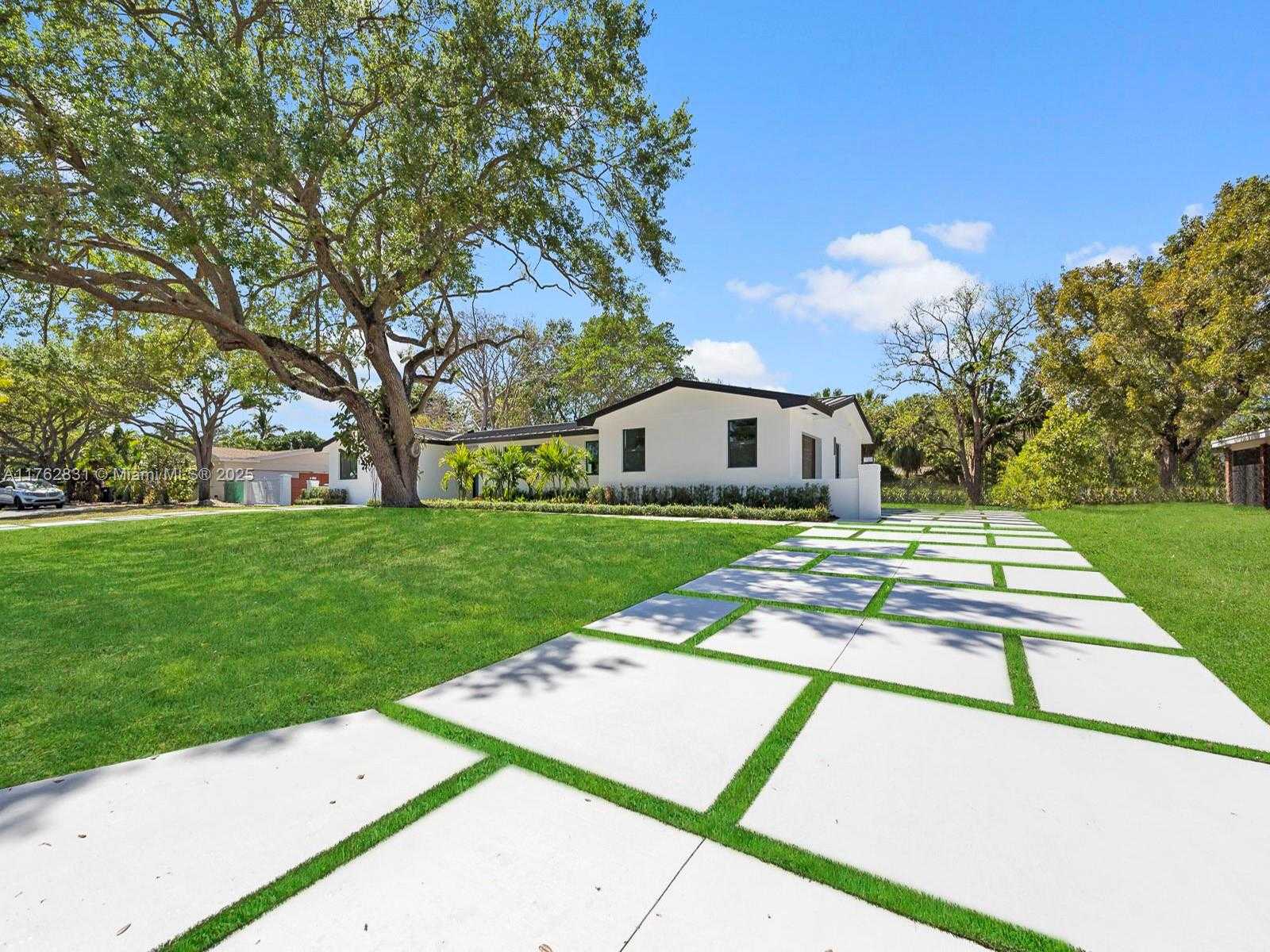 Small Image of 16610 SOUTH WEST 82ND CT, Palmetto Bay Number 32