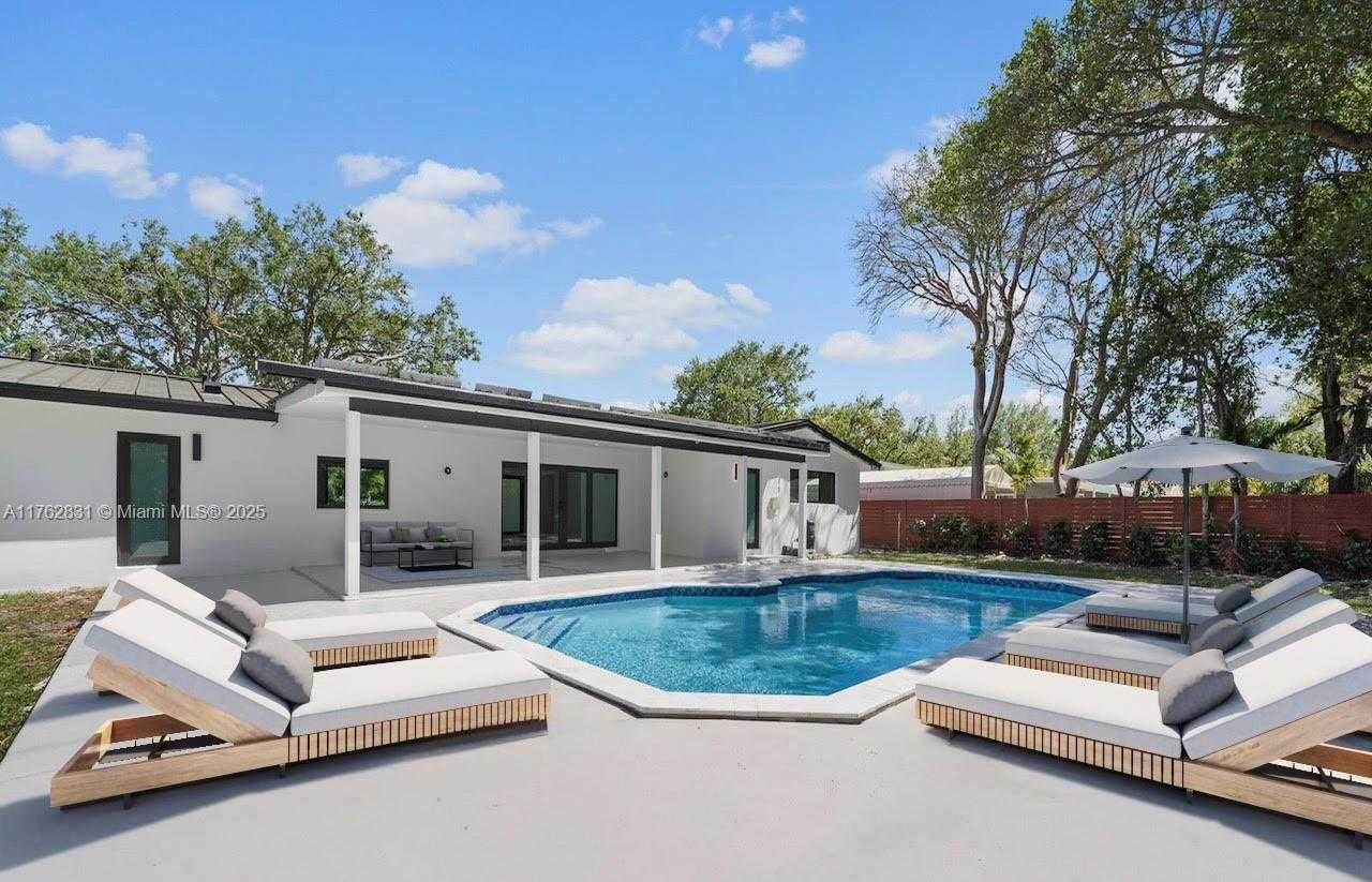 Small Image of 16610 SOUTH WEST 82ND CT, Palmetto Bay Number 4
